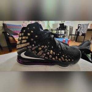 Nike LeBron XVII 17 "Lakers" Men's Sz 10 Black/White-Eggplant-Amarillo BQ3177-00